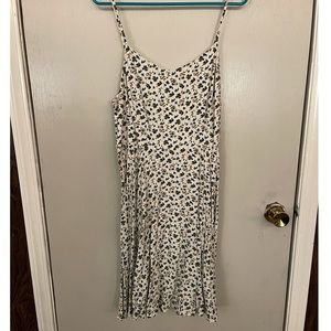 Old navy floral spaghetti strap dress